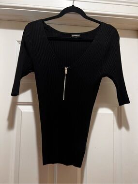 Express Black Ribbed V-Neck Zip Front Top